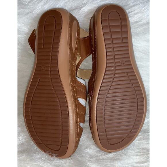 Closed Toe Wedge Sandal- Size 9.5 - Picture 7 of 7